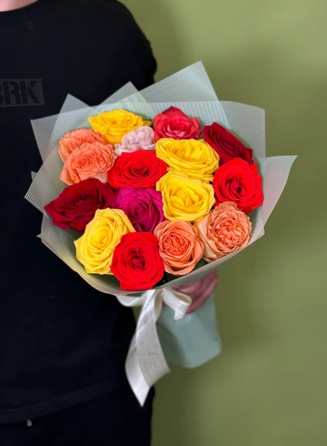 Монобукет из 15 роз от интернет-магазина цветов в 